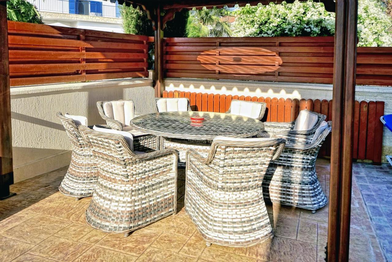 Chronas By Prestige Bookings Coral Bay Exterior foto